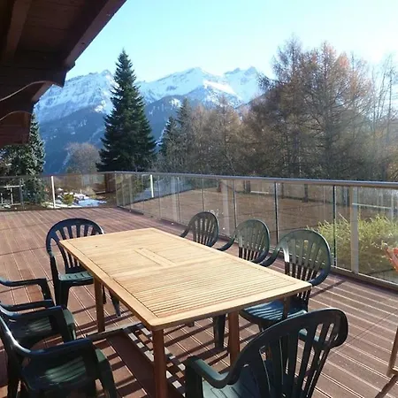 Chalet Traditionnel Avec Jacuzzi Exterieur