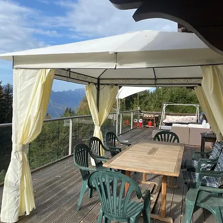 Chalet Traditionnel Avec Jacuzzi Exterieur Bex