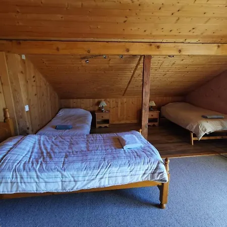 Chalet Traditionnel Avec Jacuzzi Exterieur