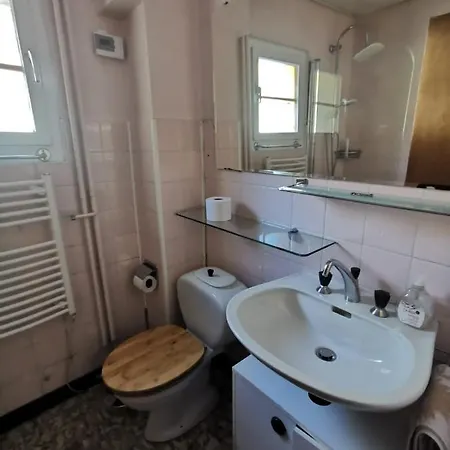 Traditionnel Avec Jacuzzi Exterieur * Bex