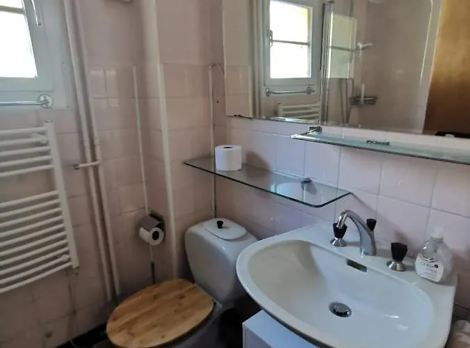 Traditionnel Avec Jacuzzi Exterieur * Bex