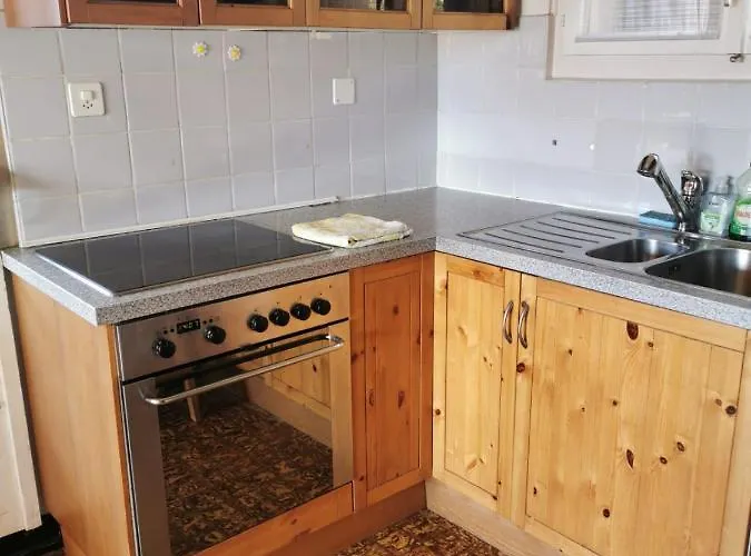 Traditionnel Avec Jacuzzi Exterieur Bex