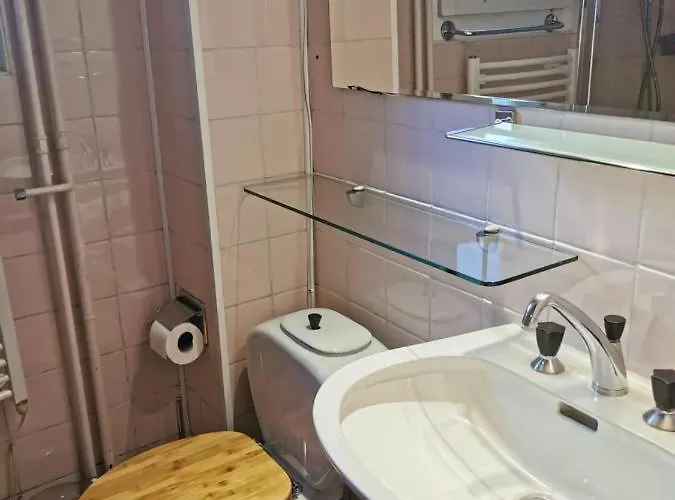 Alpstuga Traditionnel Avec Jacuzzi Exterieur Bex