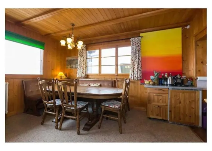 Chalet Traditionnel Avec Jacuzzi Exterieur *