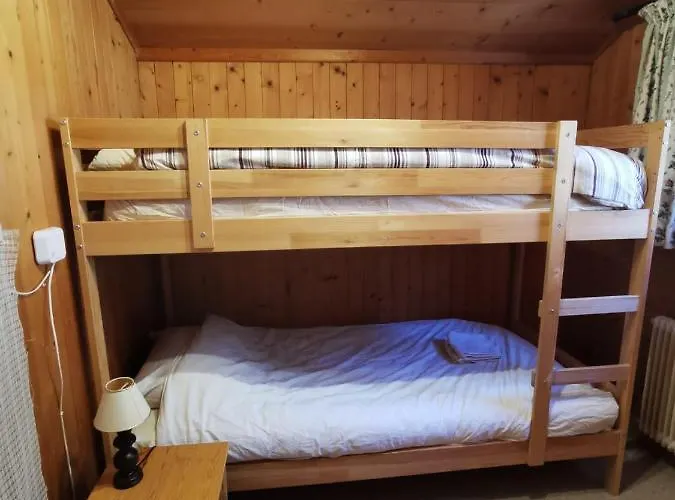 Traditionnel Avec Jacuzzi Exterieur Chalet Bex